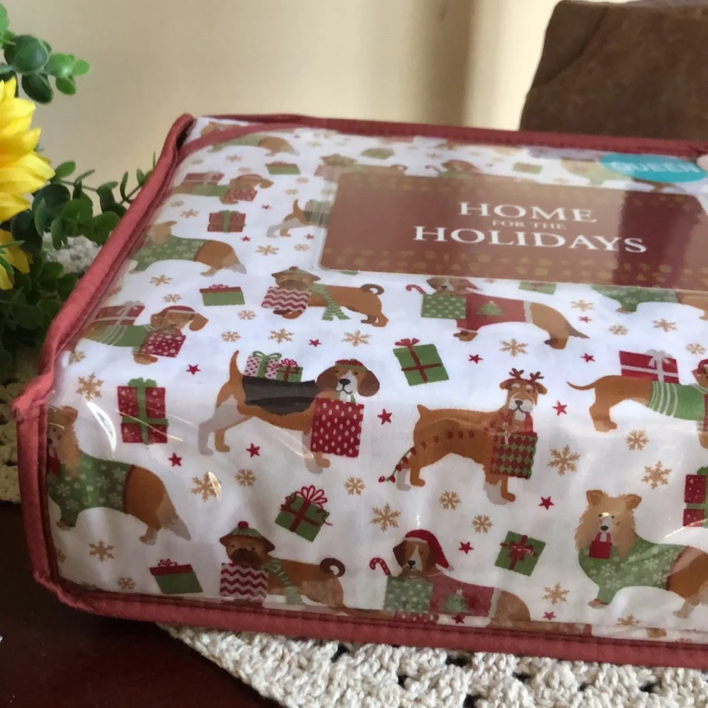 Home for the Holidays Queen Bedding Set - Festive Dog Print